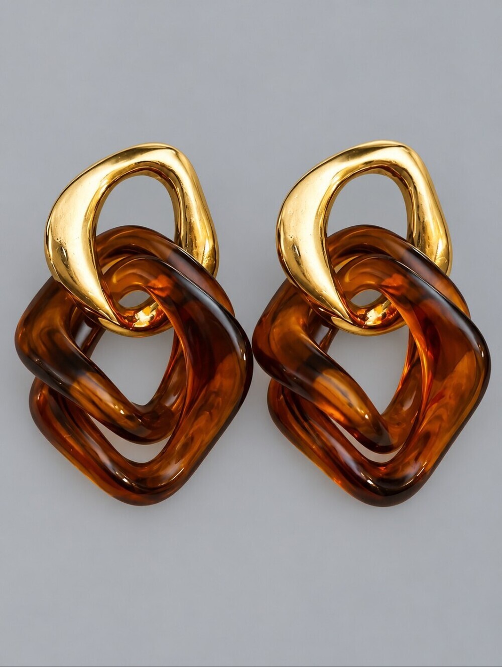 3/$30 Vintage Gold and Tortoise Brown Lucite Abstract Link Post Earrings